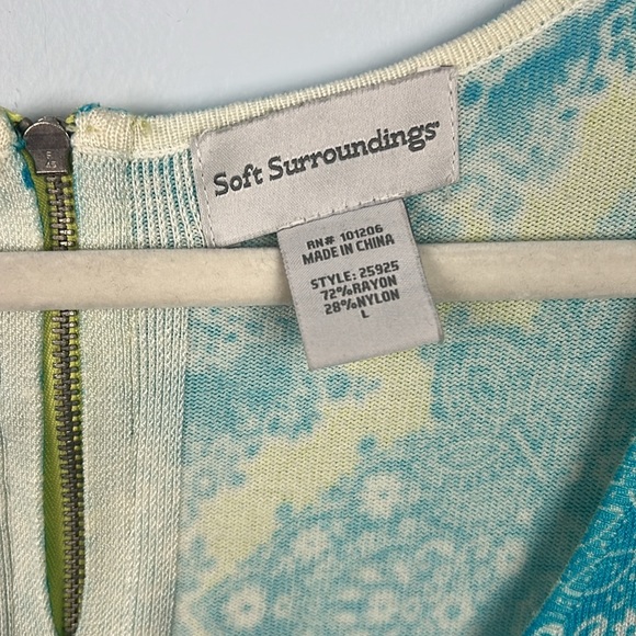 Soft Surroundings large back zip damask pattern colorful knit top - Picture 3 of 8